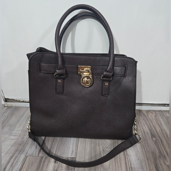 Michael Kors Large Hamilton Chocolate Brown Tote w/ Pad Lock - Picture 1 of 15